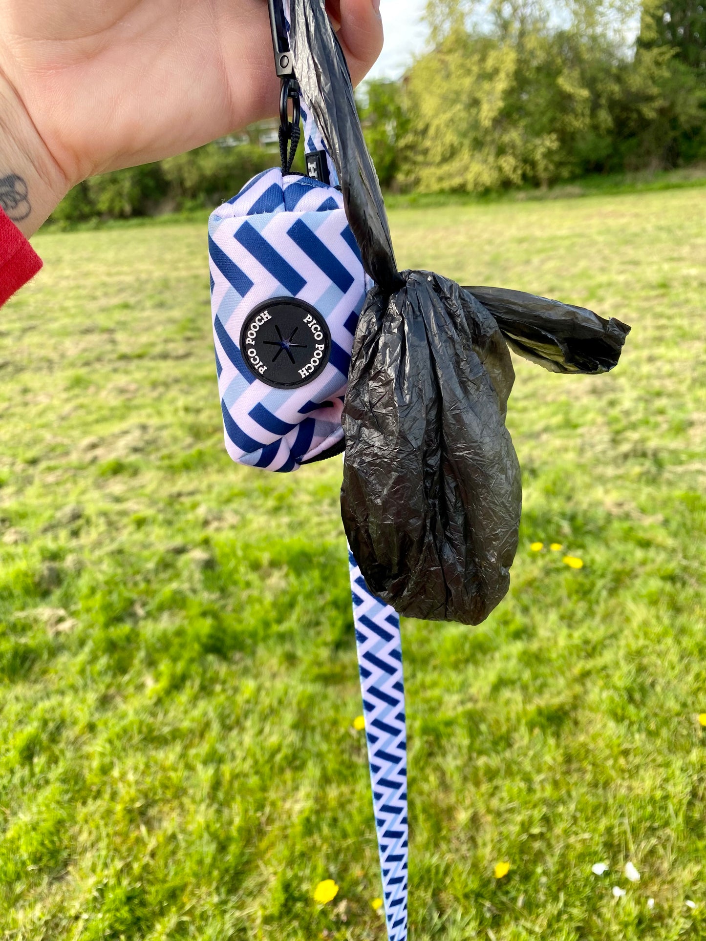 Herringbone Hound Poo Bag Holder